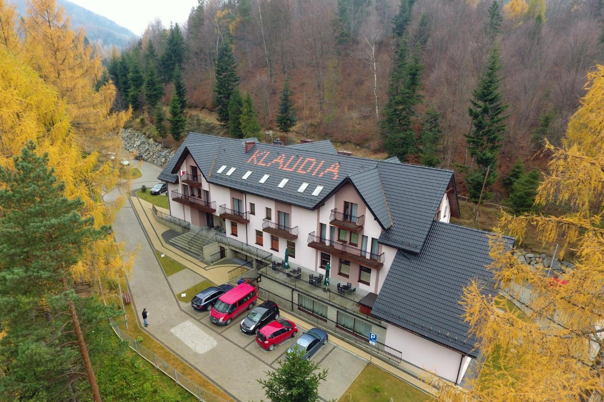 Hotel Klaudia Juszczyn Exterior photo